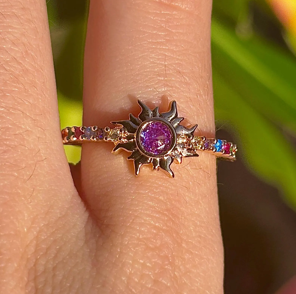 Rapunzel’s Sunburst Gem Ring, Prism Glow